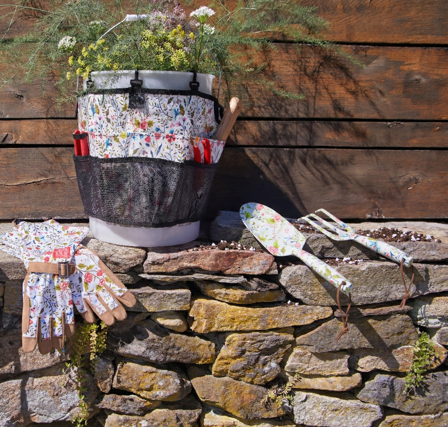 The Garden Paradise Tool Kit