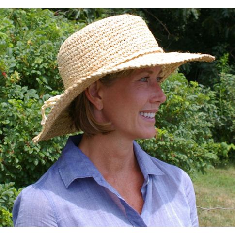Gardening Hats for Women: Stylish Sun Protection